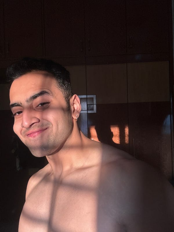 Man documents early morning moments across Kolkata locations