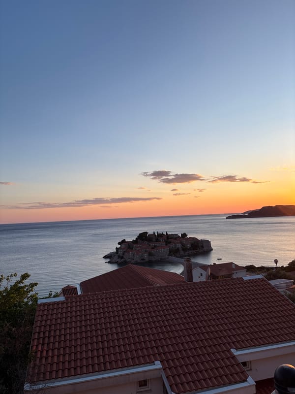 Adriatic coastal sunset drive documented by multiple witnesses