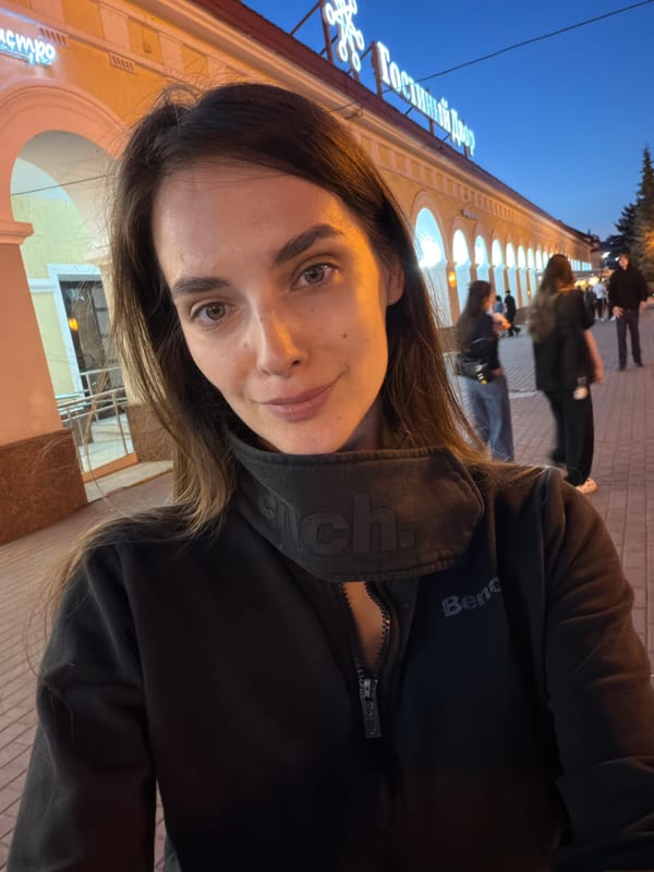 Back-to-back evening selfies in Ufa, Russia
