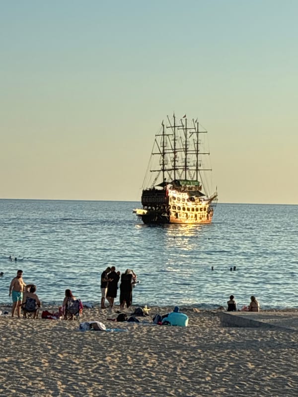 Alanya summer afternoon: beach, cable car, cats, and coastal life
