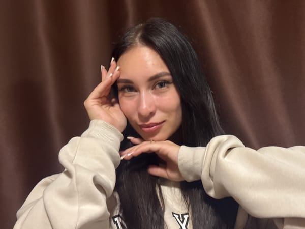 Casual photo session with cat in Chaikovsky home