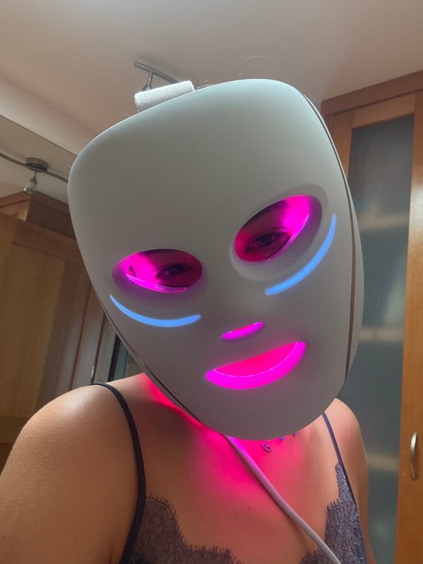 Personal moments documented in Mexican home during afternoon routine