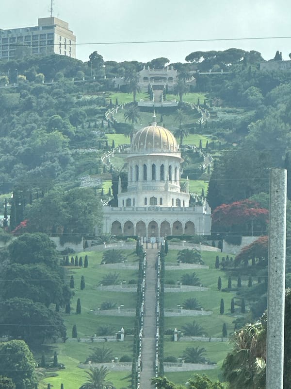 Street-level views of Haifa's Baháʼí World Centre and surroundings