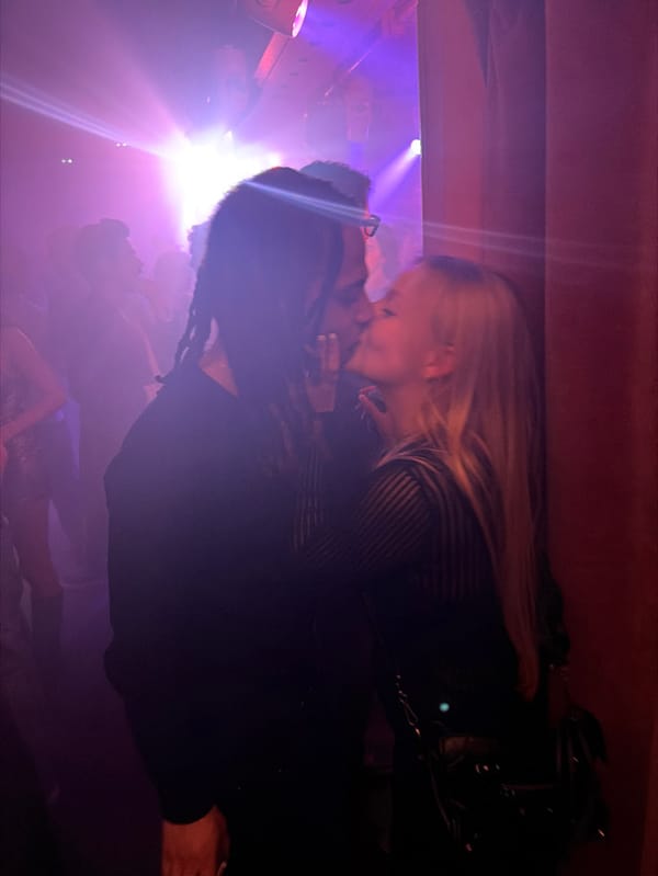 Early morning nightclub scenes captured across Paris venue