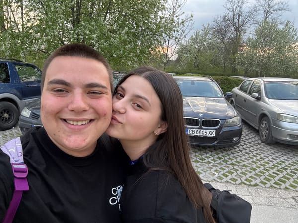 Couple takes selfies in Pleven parking area