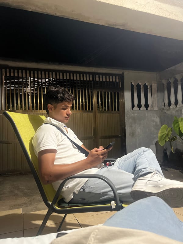Evening domestic life documented in Santa Ana, Venezuela