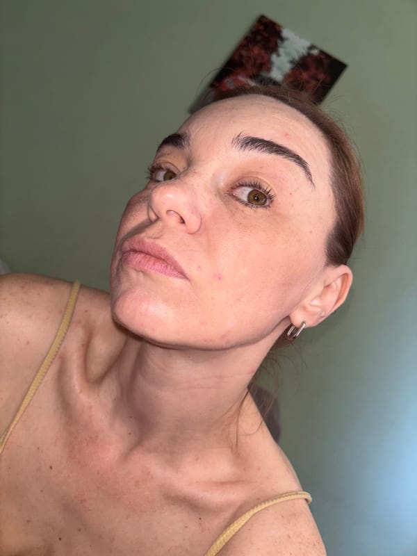 Woman documents afternoon visit to Sinyavino, Russia with selfies