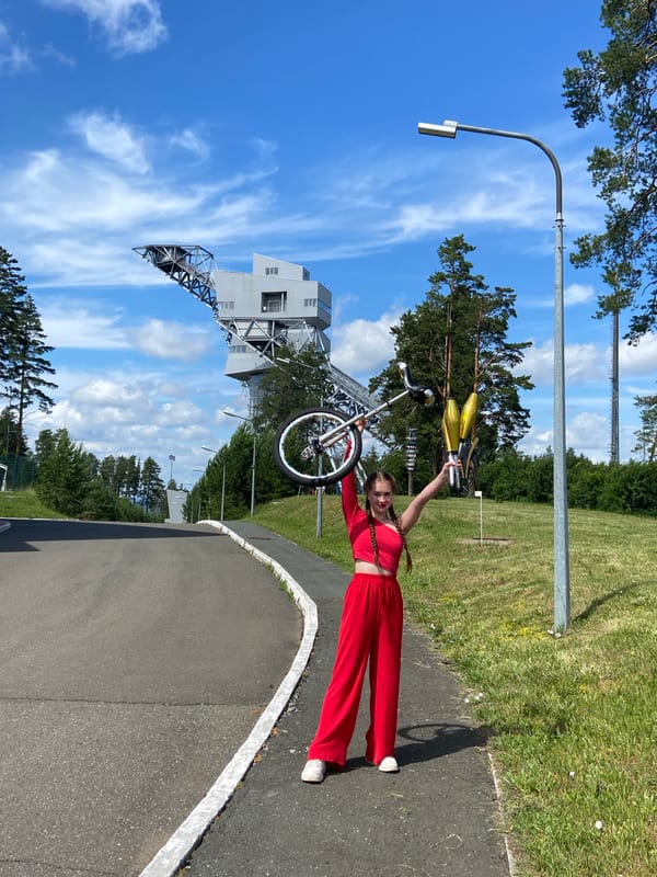 Juggler and unicyclist at a street performance in Прикамский