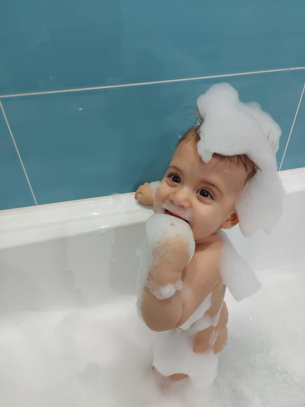 Domestic moments captured in Novosibirsk: bath time and snacks
