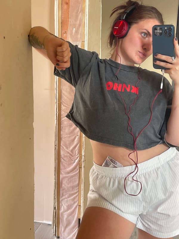 Woman documents morning routine at Moscow construction site
