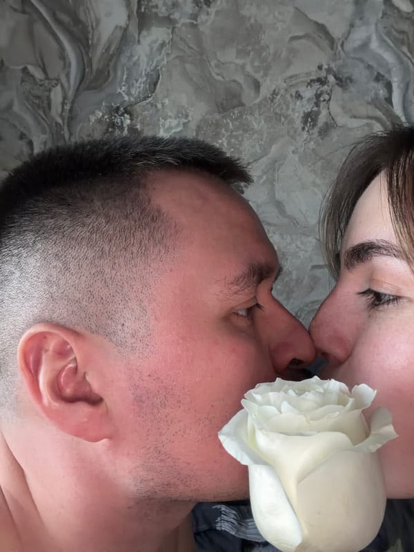 White rose portraits captured in intimate indoor scenes, Izhevsk