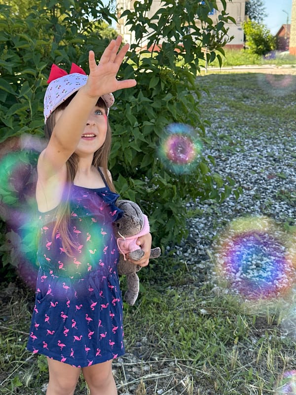 Casual summer portraits from a morning in Chaikovsky, Russia