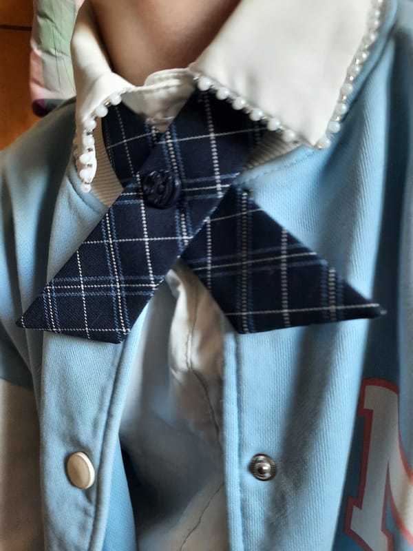 Personal photos captured in Krasnogorskoye show clothing and portrait details