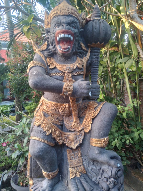 Traditional ornate statues documented in Kuta Selatan, Indonesia