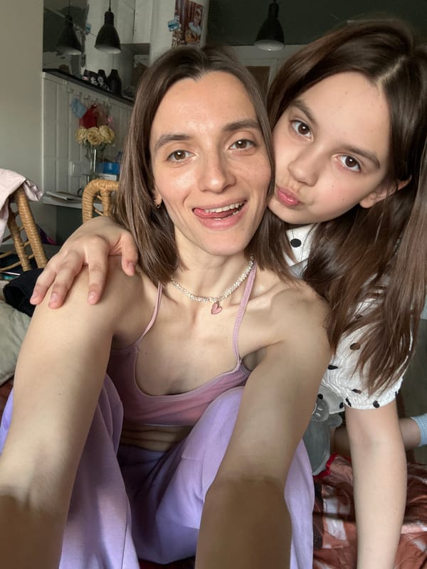 Family moments captured across Moscow afternoon