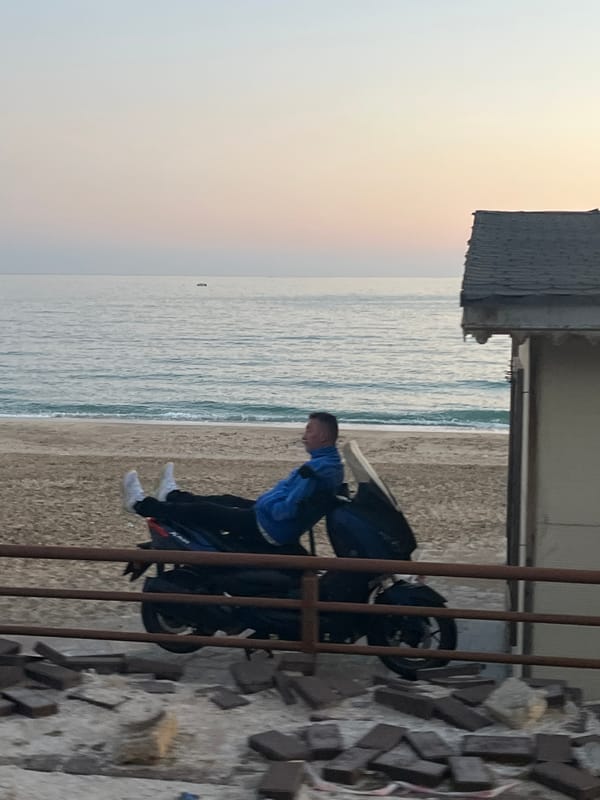 Evening beach life and street performances captured in Alanya
