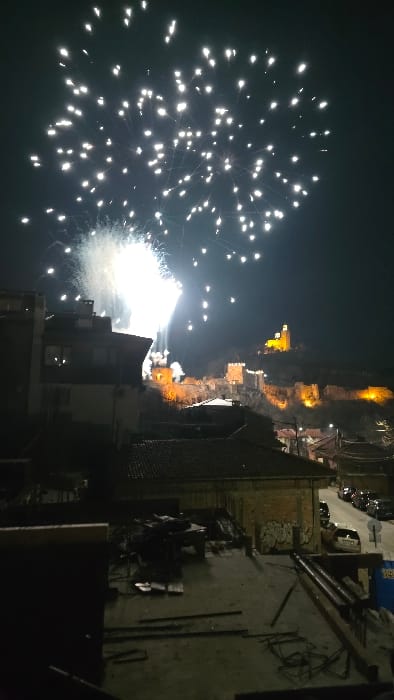 Light show spectacle illuminates historic Tsarevets Fortress in Bulgaria