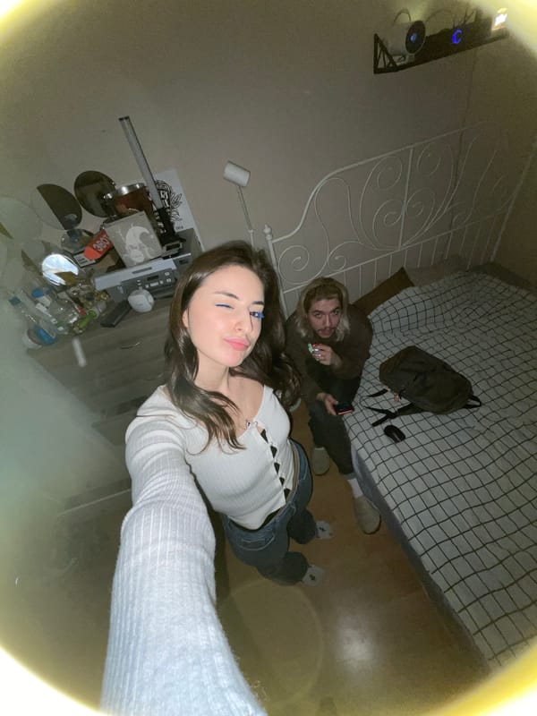 Casual bedroom hangout with friends in Moscow apartment