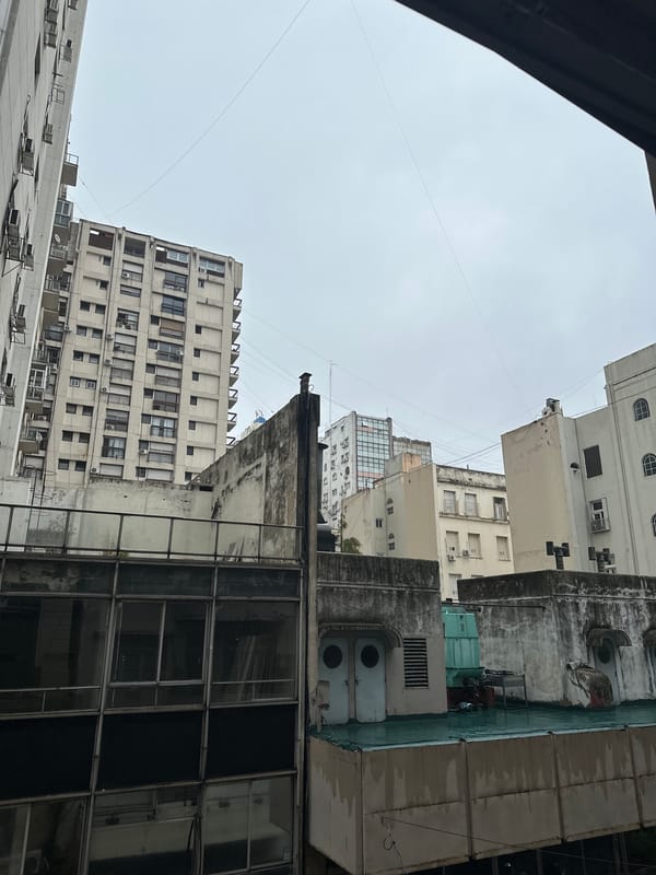 Rainy afternoon street scenes captured across Buenos Aires
