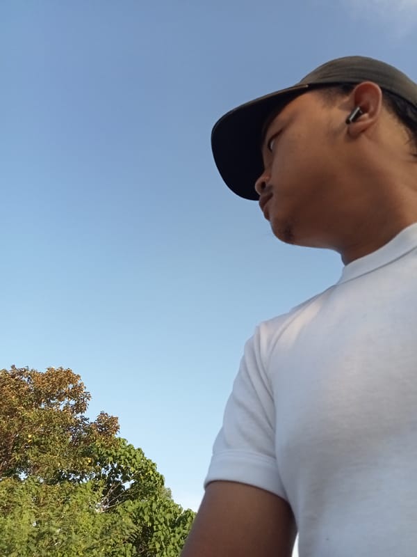 Morning roam through rural Riau: wildlife, streets, and training