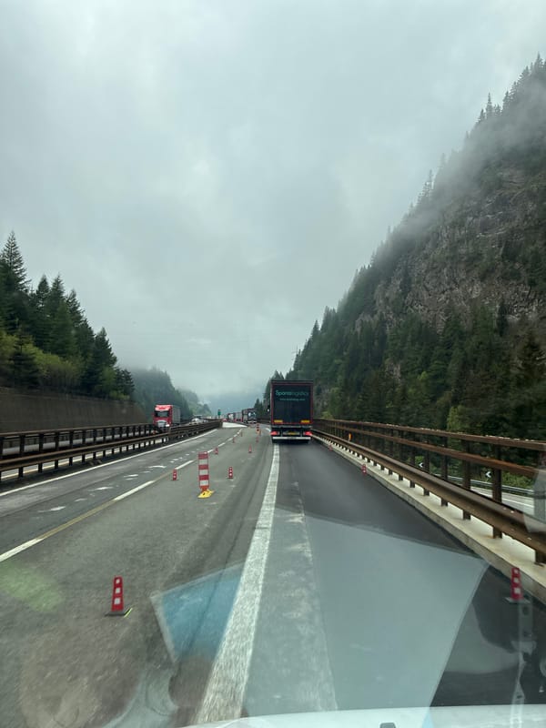Traffic congestion reported on highway near Brenner-Brennero, Italy