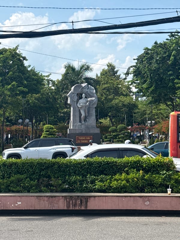 Nha Trang transit morning: luxury van to VIP train waiting room