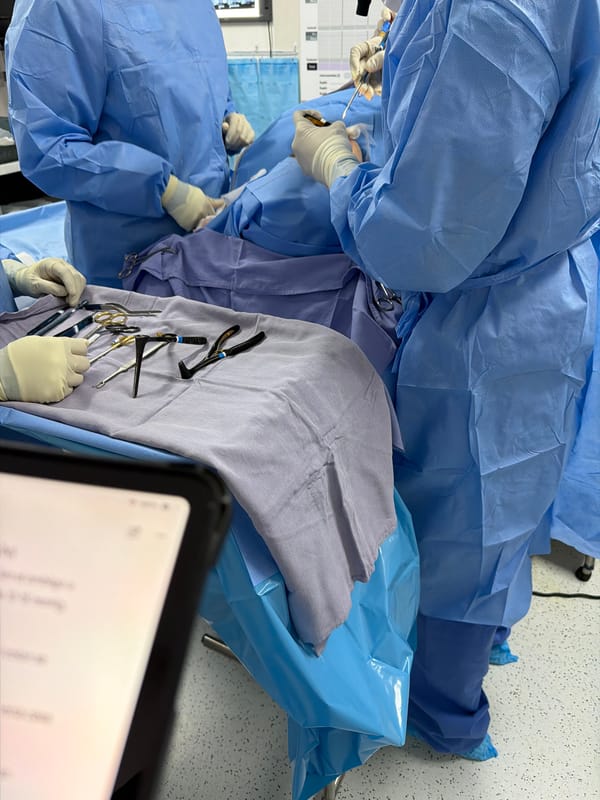Medical team performs surgery in Puebla operating room