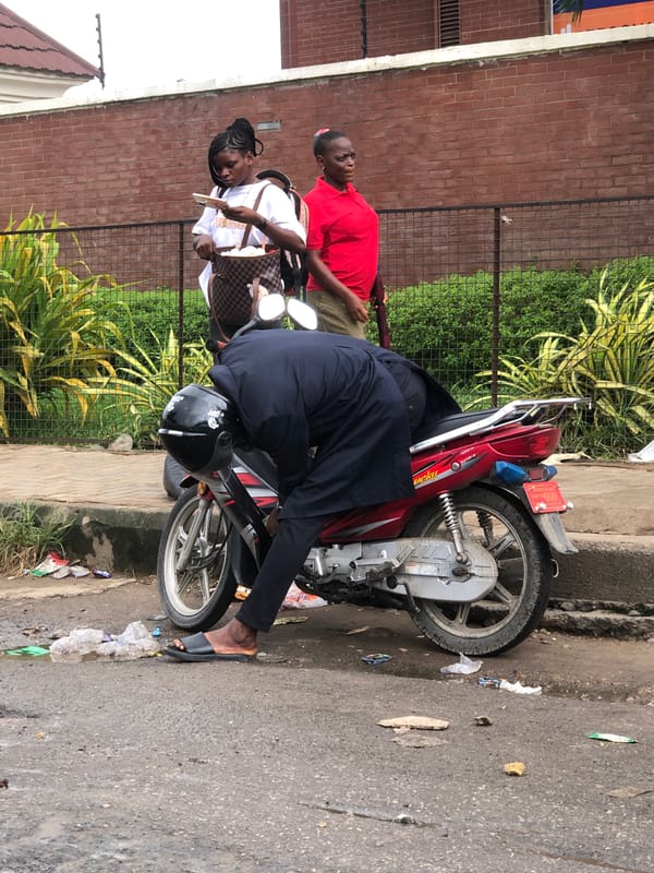 Street life and fruit vending in Ikeja, Nigeria