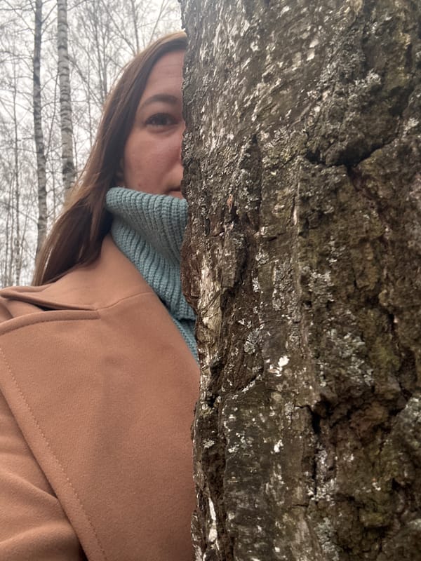 Casual afternoon moments documented in Dmitrov, Russia