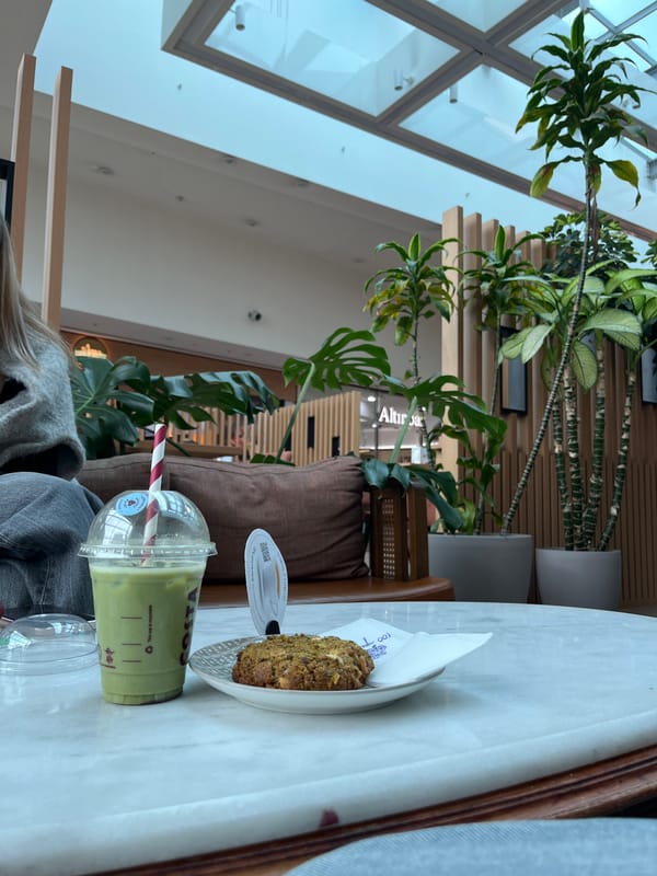 Morning snapshots capture work, selfies, construction in Sofia