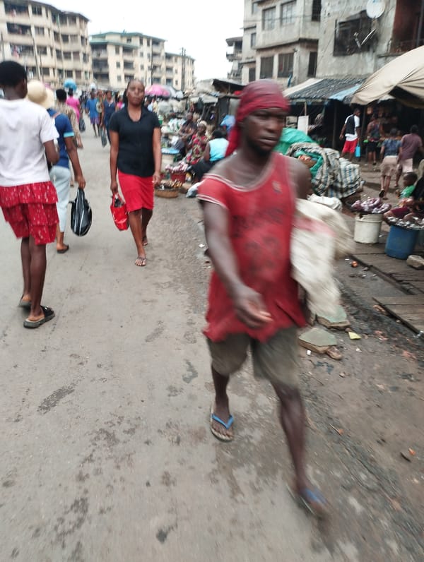Daily market life documented in Fegge, Nigeria