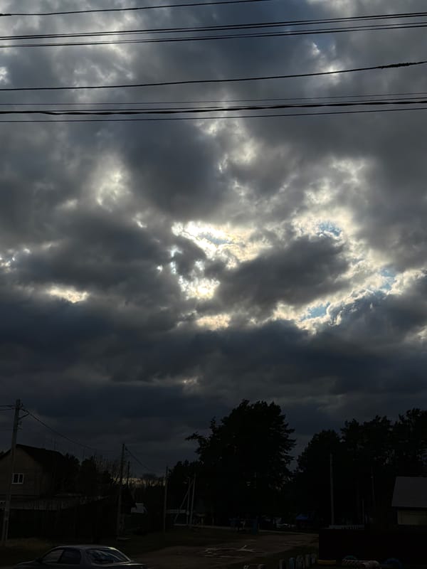 Dramatic sky formations documented in rural Russia village