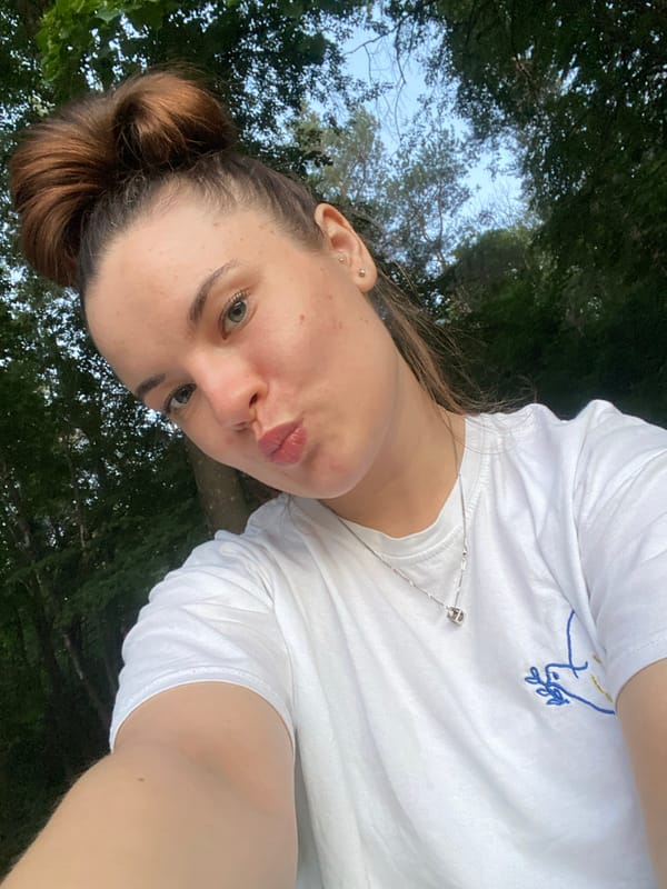 Summer evening at a Poltava lake: selfies, fishing, golden light