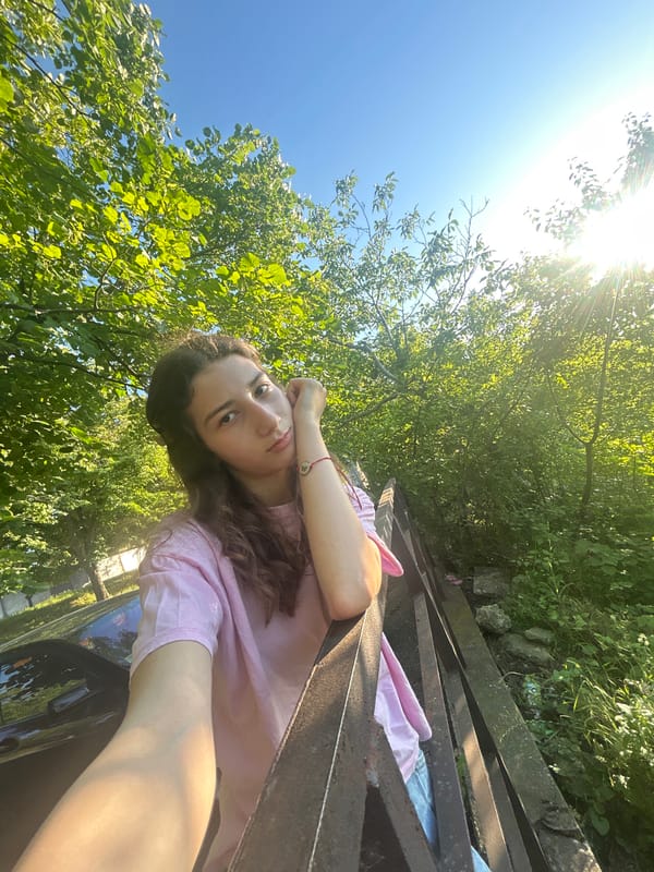 Woman documents #WorkDiaries selfie session across Ruse, Bulgaria locations