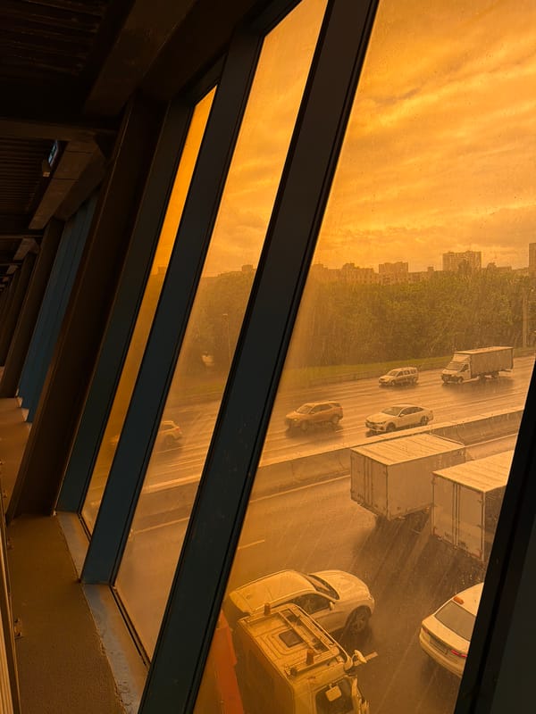 Urban traffic jam observed amid hazy atmospheric conditions