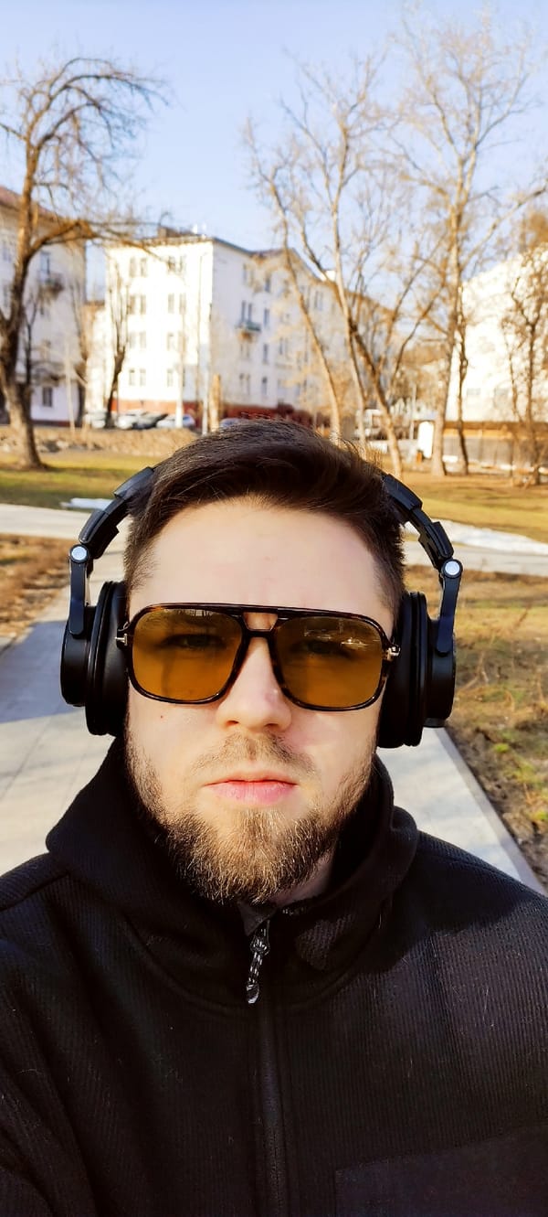 Man takes selfie in Fryazino, Russia early morning