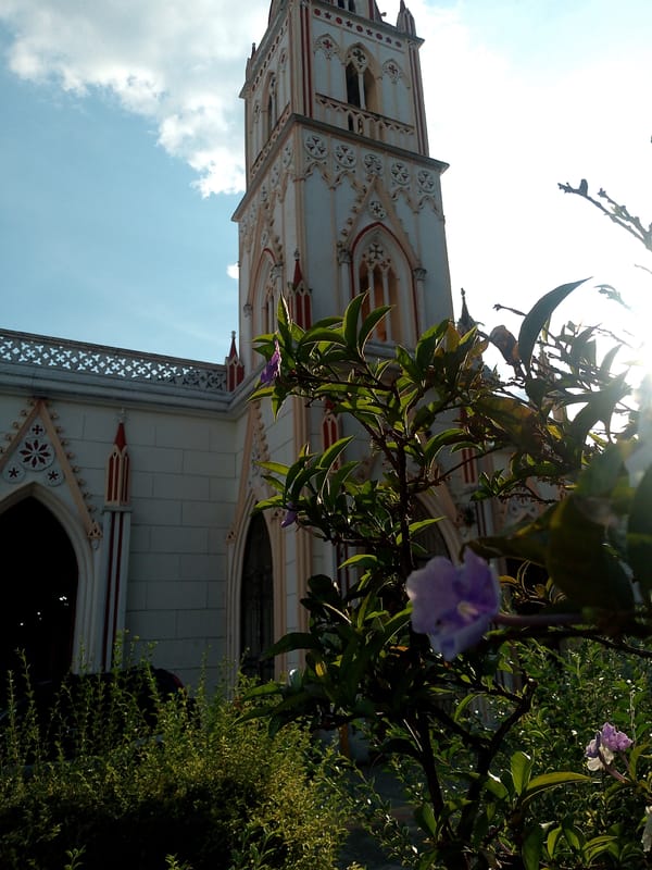 Las Lajas Sanctuary documented amid lush Colombian vegetation