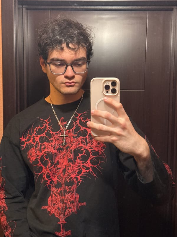 Mirror selfie session with outfit documentation in Blagoevgrad