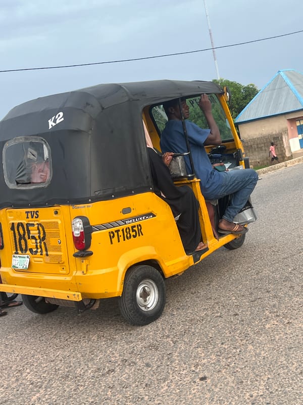 Street documentation captures everyday life in Howayi, Nigeria