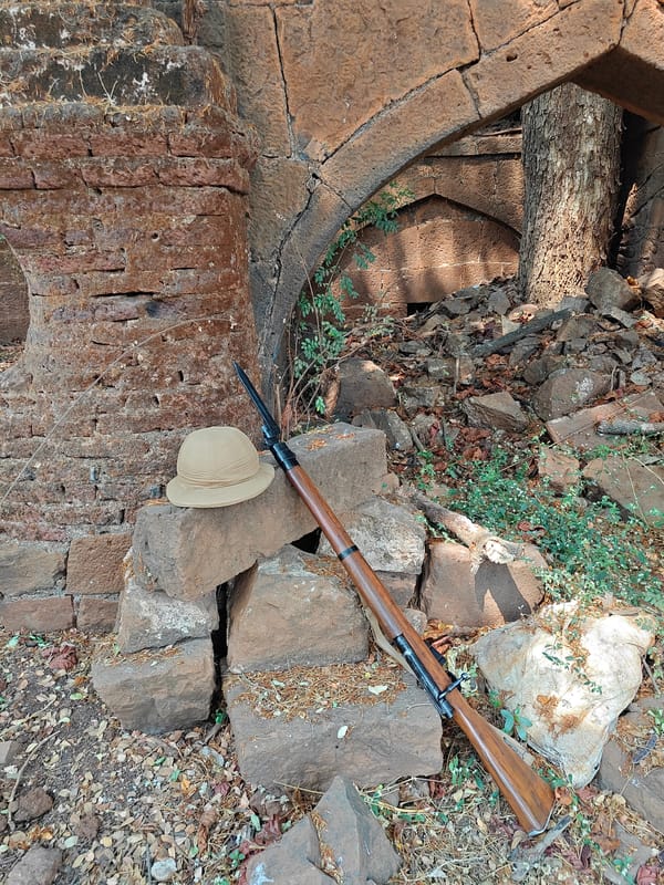 Early morning scenes from historical Kolhapur temple sites