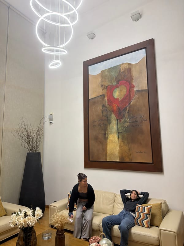 Domestic interior scene documented in San Bernardino Tlaxcalancingo, Mexico