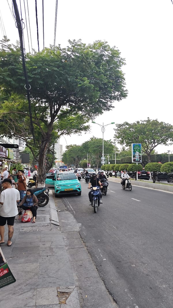 Morning cafe walk through Nha Trang Ward streets
