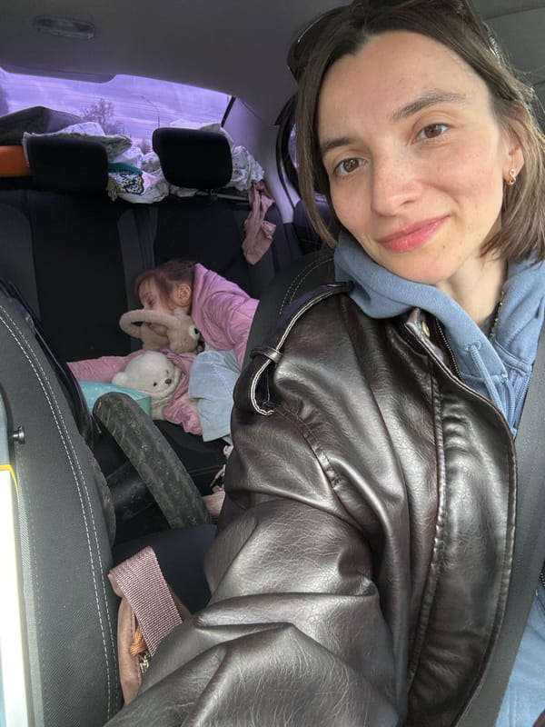 Woman, sleeping child observed in car in Balashikha