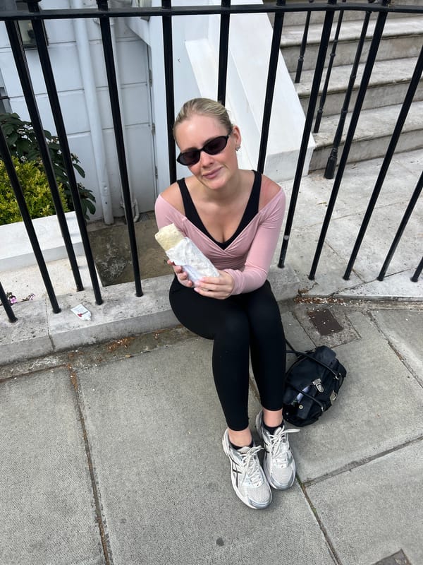 London street dining and Harrods juice display captured