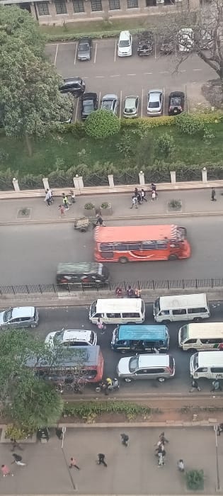 Major traffic gridlock hits central Nairobi, bus accident reported