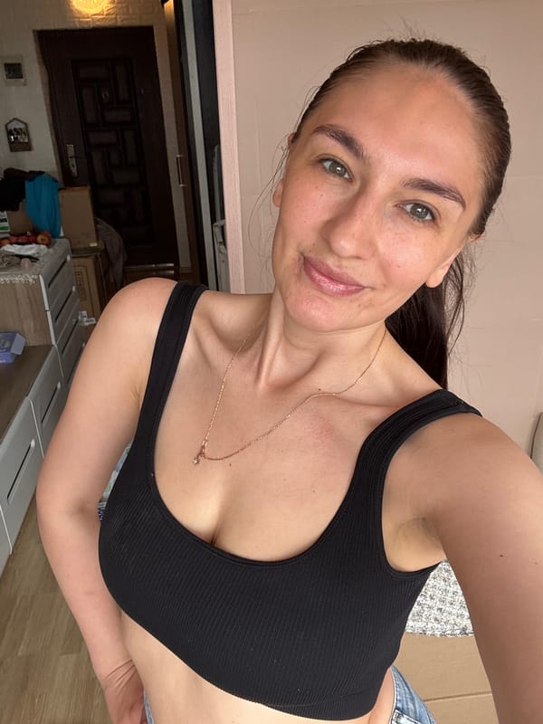 Woman photographs daily moments around Sochi, Russia