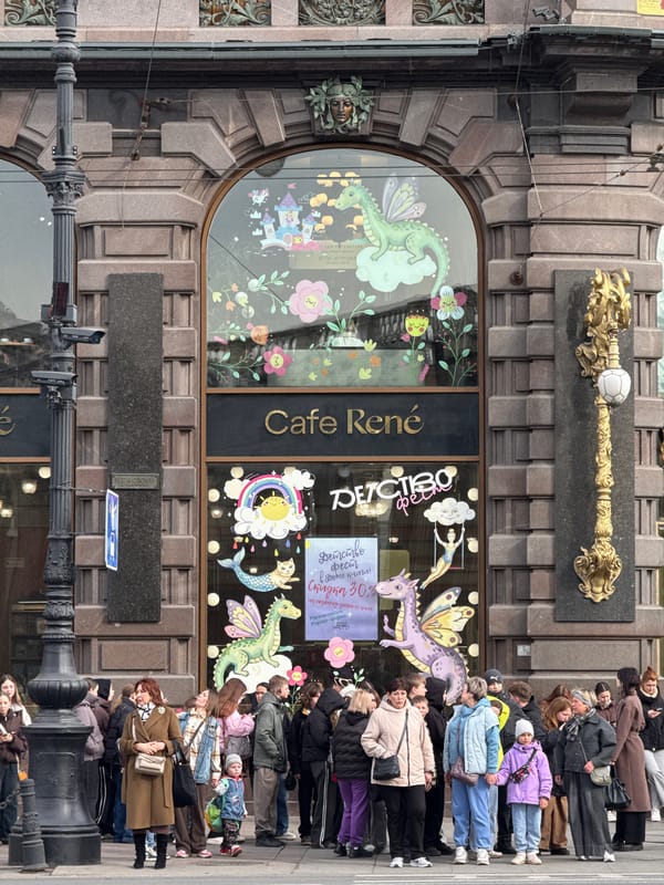 Morning tourist activity around Saint Petersburg's historic landmarks