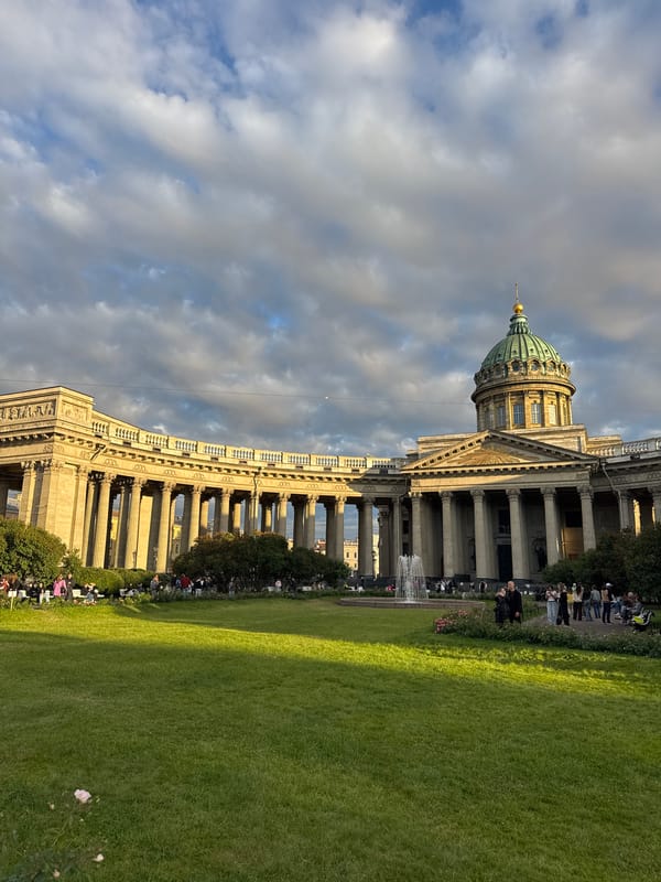 An afternoon loop around Kazan Cathedral and central Saint Petersburg