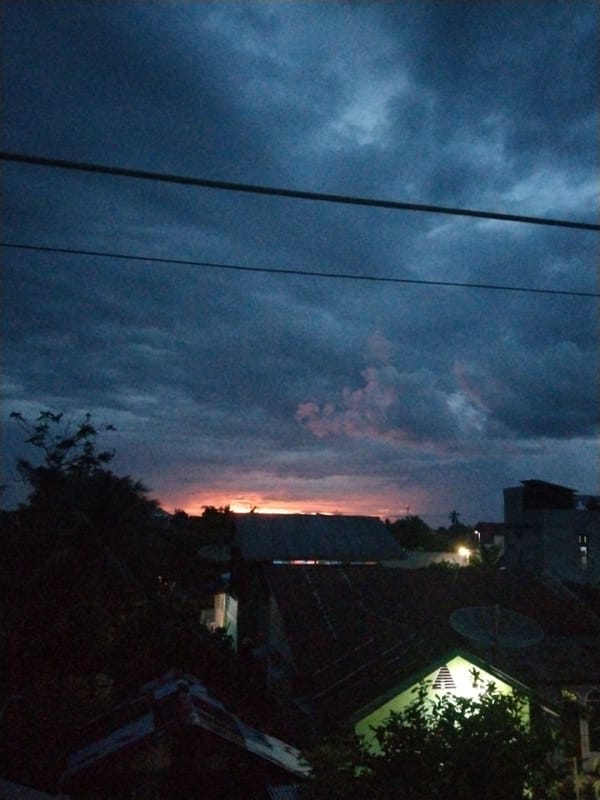 Dusk cityscape captured in Bireuenmeunasahdayah, Indonesia