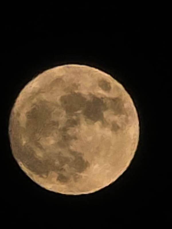 Full moon with visible craters observed over Yambol, Bulgaria